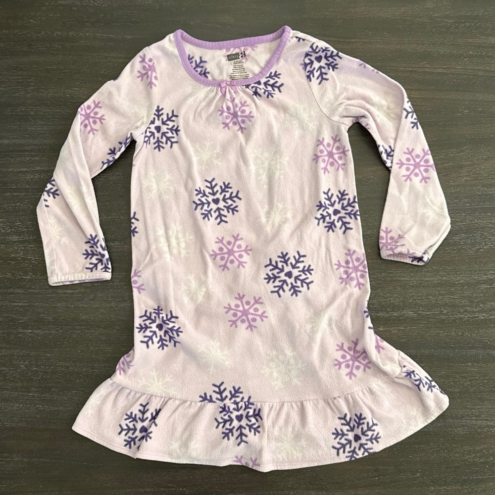 Crazy 8 Girls Purple Snowflake Small 5/6 Nightgown